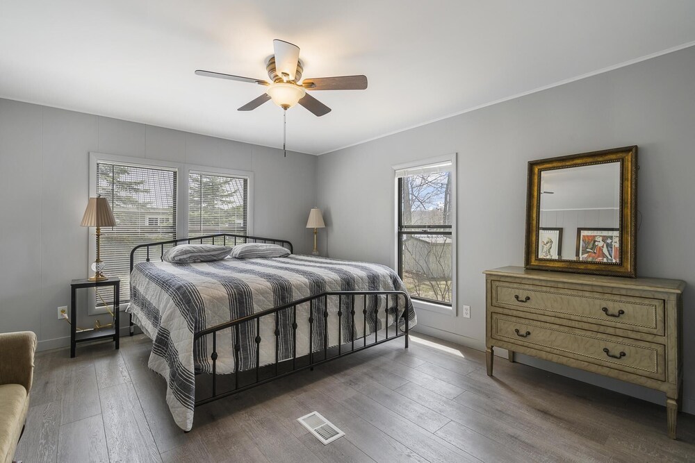 Munro Lake House Central Location to Northern Michigan's Favorite