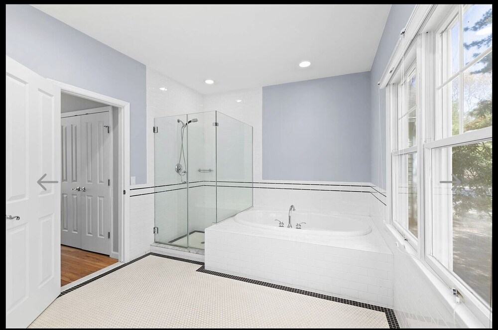 Wainscott Private Oasis Tennis and Pool plus Home Theater Wainscott