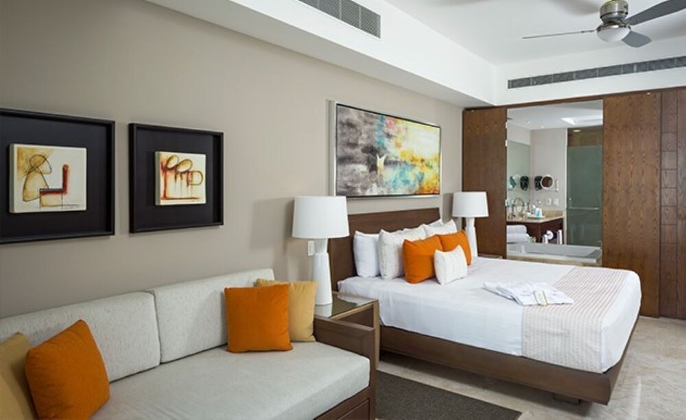 Vidanta Grand Mayan Master Suite 2BD2BA, Sleeps 6 + 2 kids PP