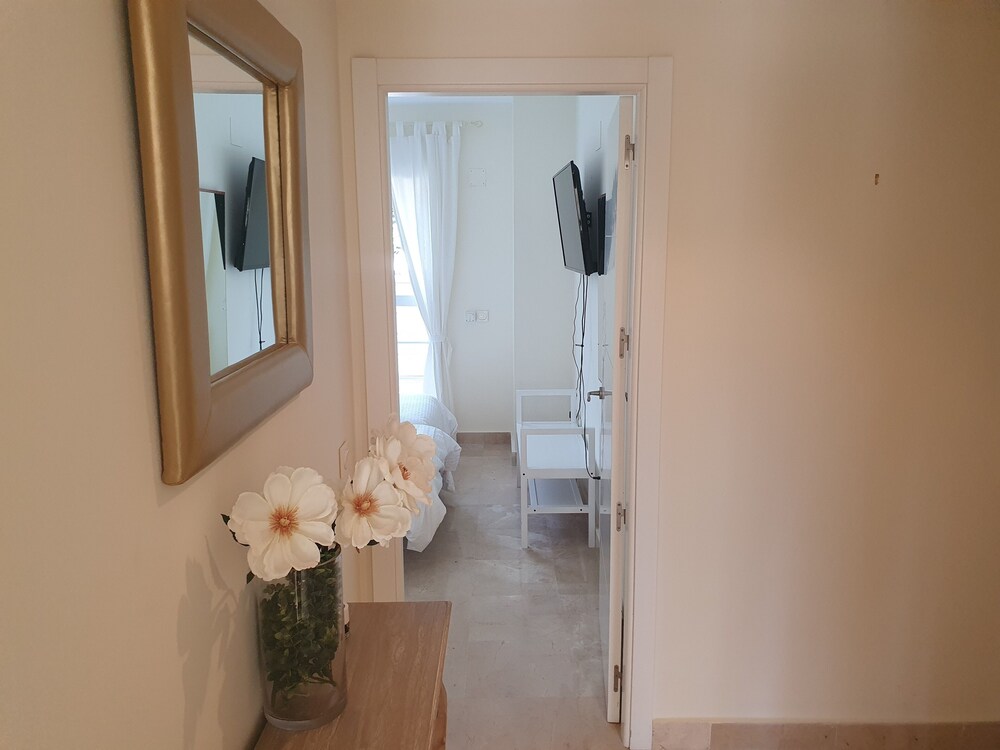 Beautiful & Spacious 3 Bed with Amazing Terrace Estepona Vrbo