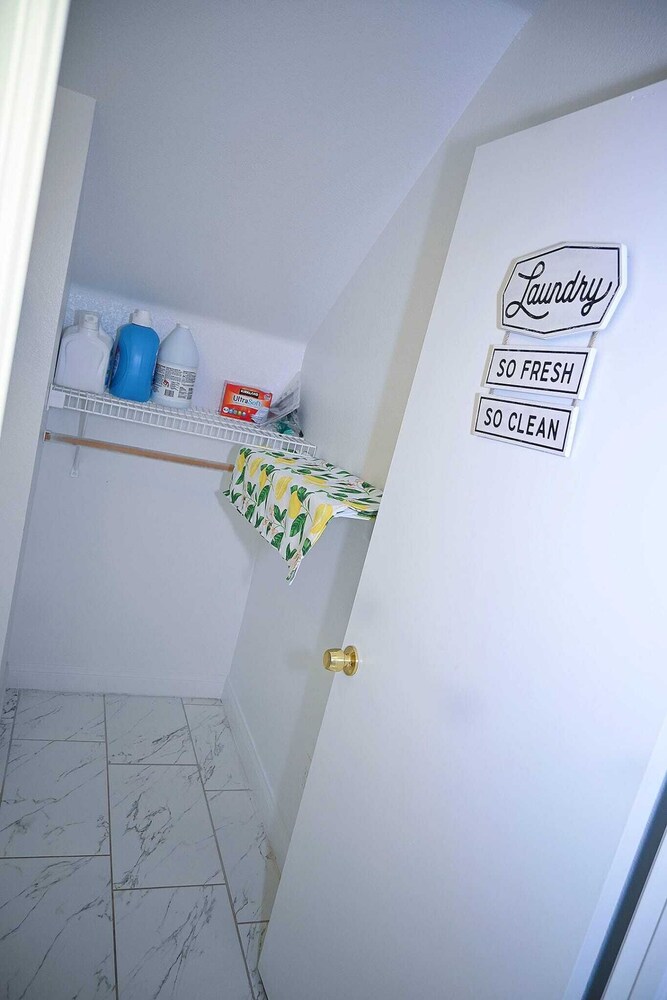 spacious home to come get cozy for the holidays North Las