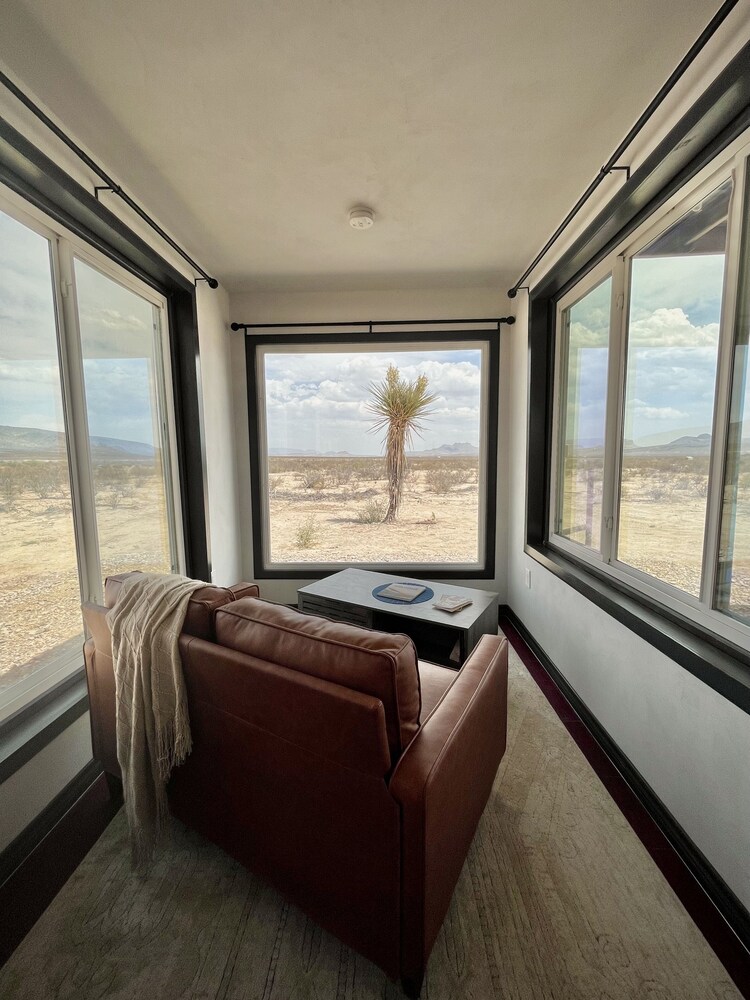 Serenity at its finest deep in the heart of Texas. Alpine Vrbo