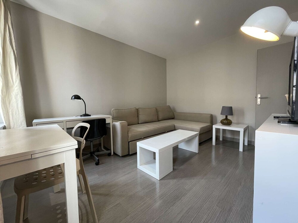 Apartment La Rochelle, 1 bedroom, 4 persons La Rochelle Vrbo