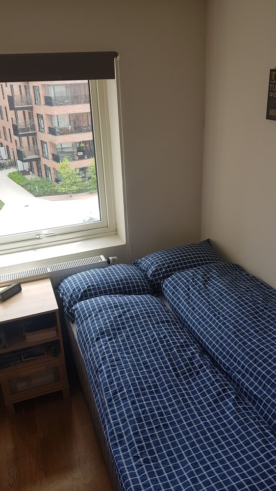 2bedroom apartment in central Oslo. Located right next to Løren subway