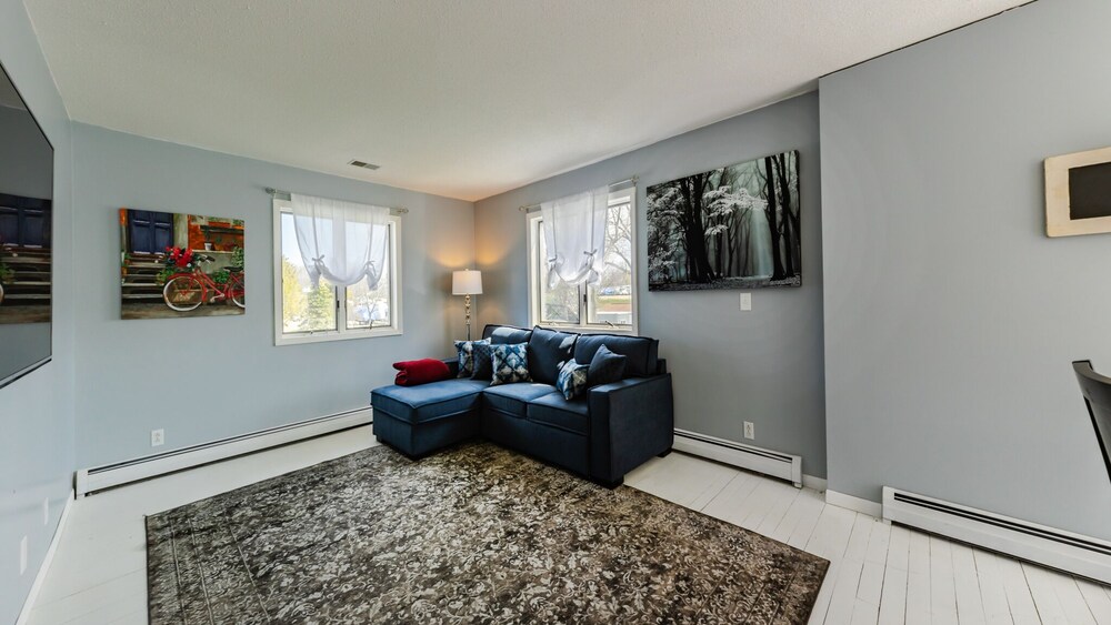 RiverFront Wonderland South Haven Vrbo