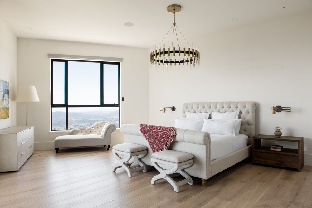 Belleza by AvantStay | Hilltop Mansion w/ Pool & Ultra Modern