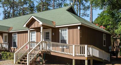 073 Coastal Cottage by ACP
