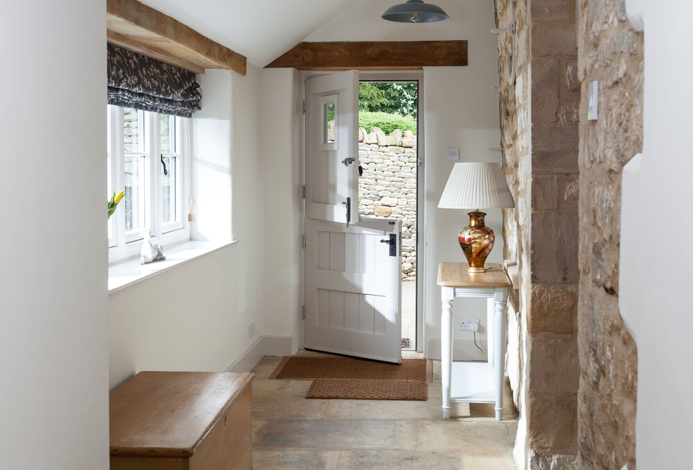The Nook a charming Cotswolds property in Guiting Power sleeping 6
