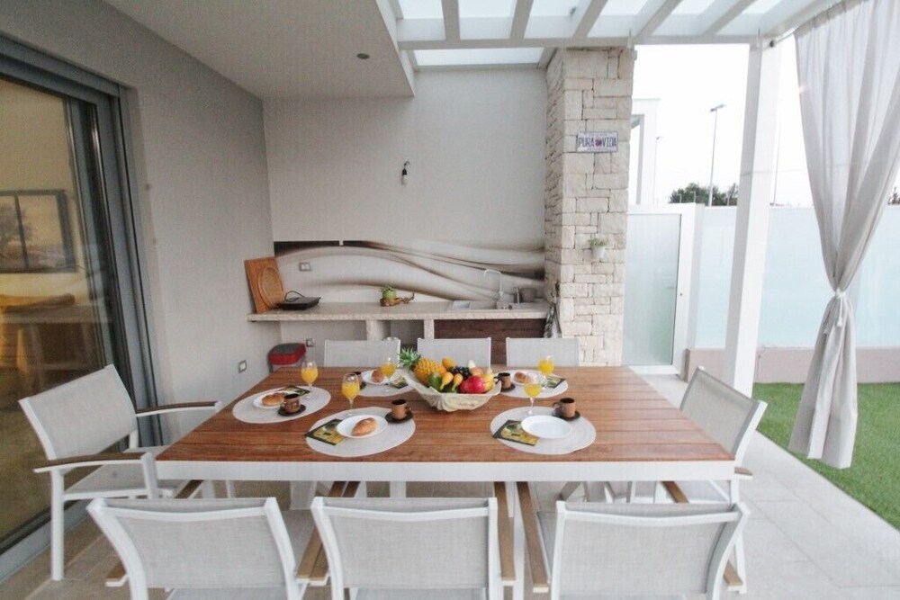 Villa Pura Vida with pool Basanija Vrbo