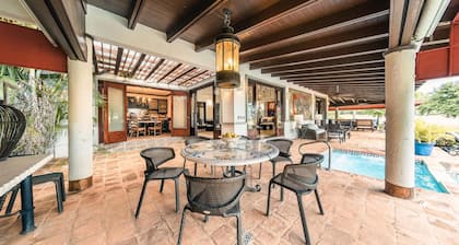 Mesmerizing 5 BR Villa at Casa de Campo