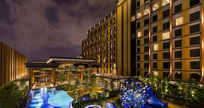 M Resort & Hotel