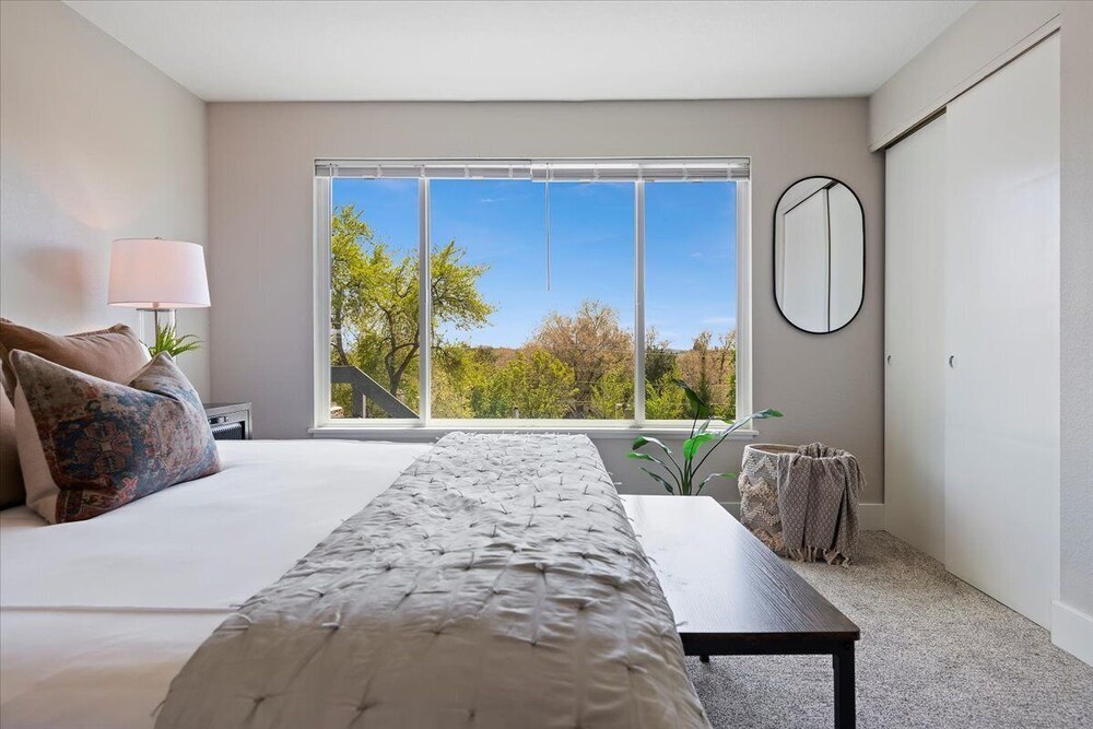 NEW North End Boise Perch 🌳 Clean & Cozy Hideout Boise Vrbo