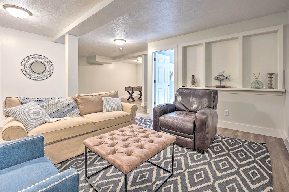 Breezy Coloma Getaway Grill, 1 Mi to Beaches Lake Michigan Beach Vrbo