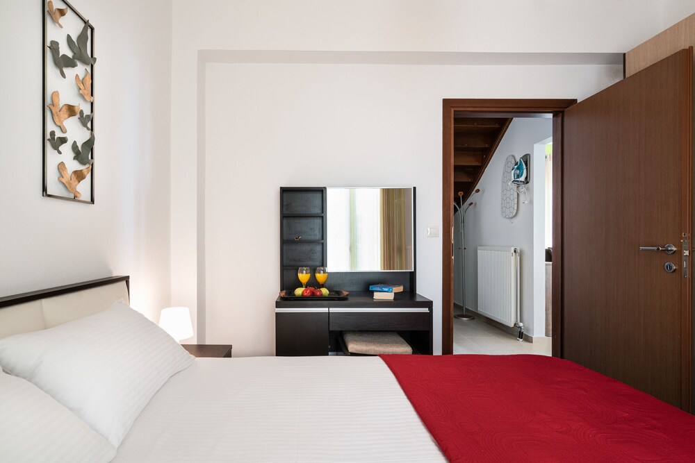 New Modern Villa Mirthios Panorama with Private Pool and BBQ