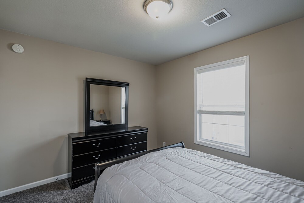 Pet Friendly, 10 Minutes to Fort CampbellB2 Clarksville Vrbo