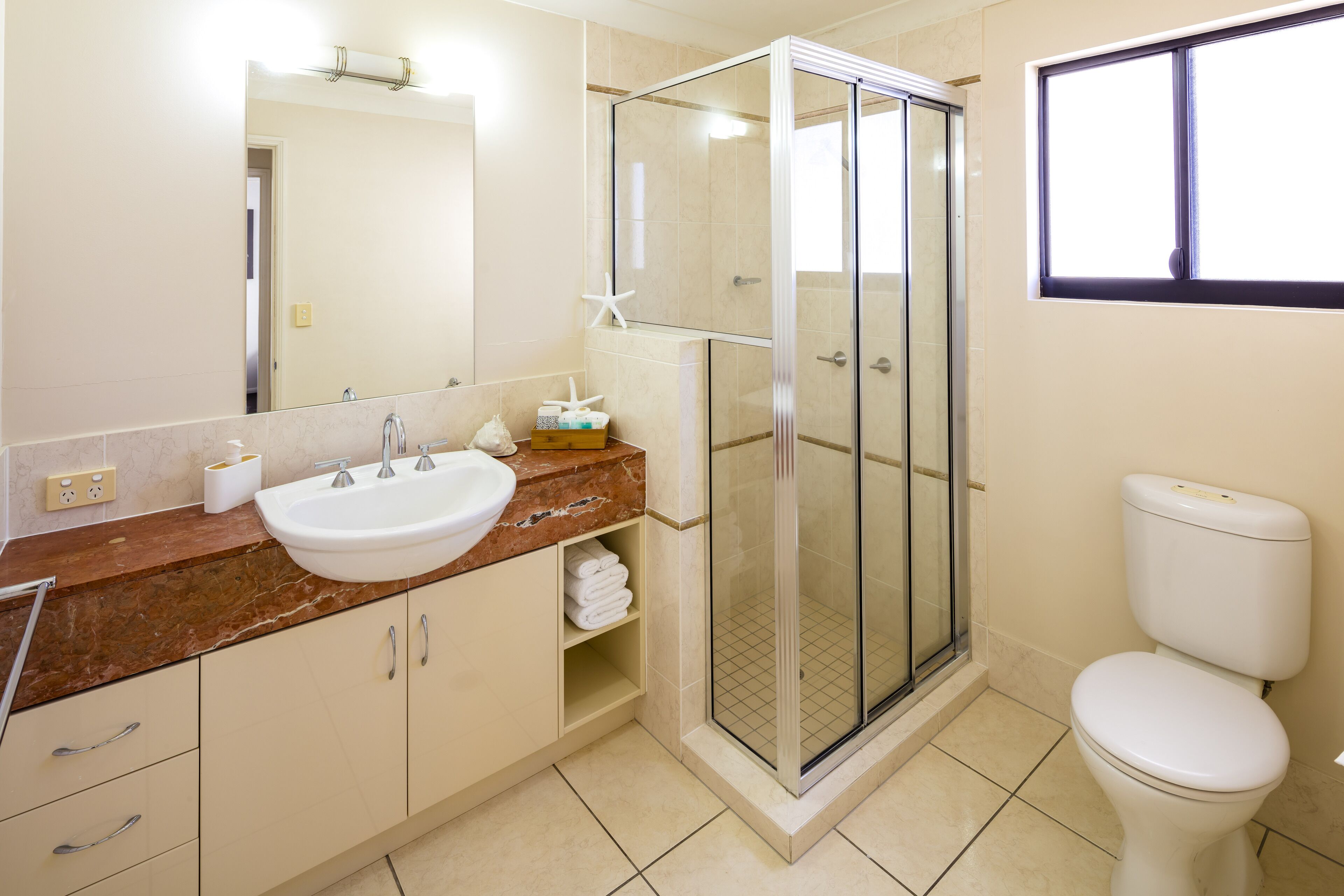 Jack & Newell Holiday Apartments