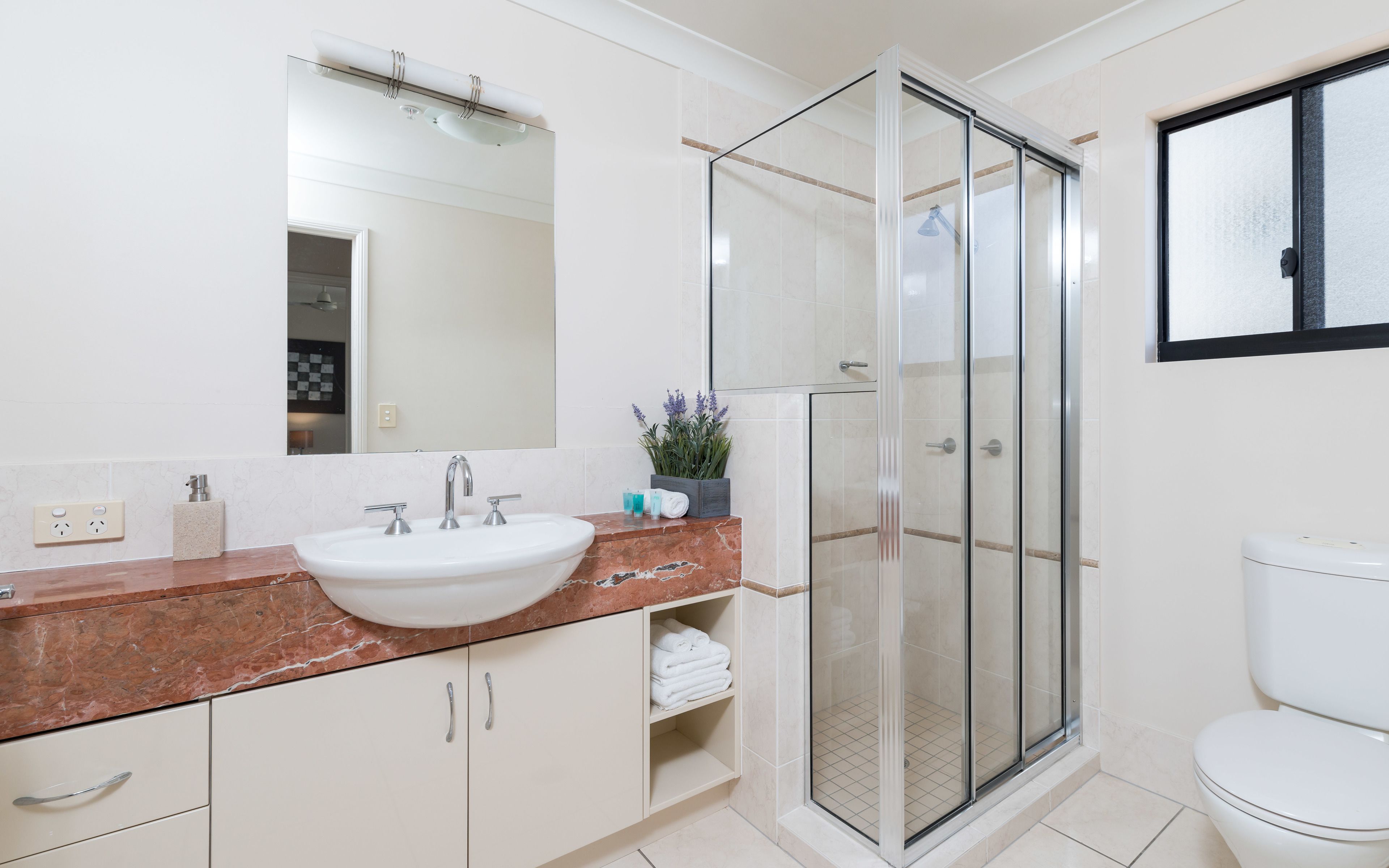 Jack & Newell Holiday Apartments