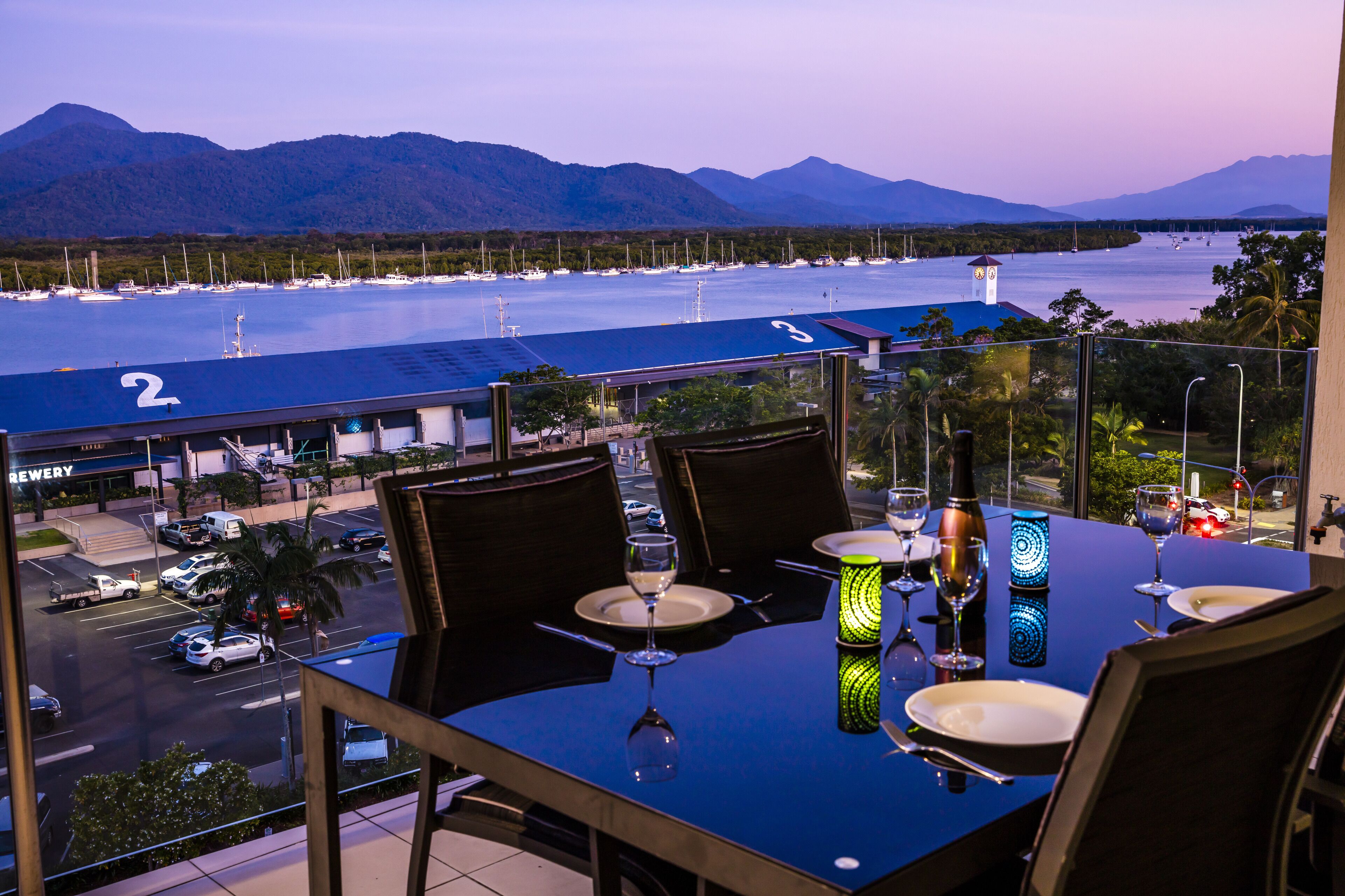 Jack & Newell Holiday Apartments