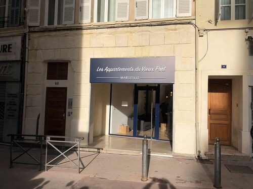 France Hotel Deals Cheap Hotels Discount Rates At Reasonable Hotels Hotel Search Comparison Site Travelko