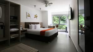 In-room safe, free WiFi, linens, wheelchair access