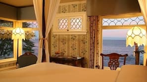 Premium bedding, pillowtop beds, in-room safe, individually decorated
