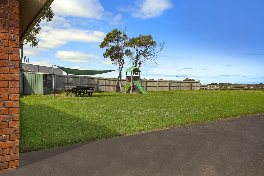 Exterior detail, Motel Warrnambool