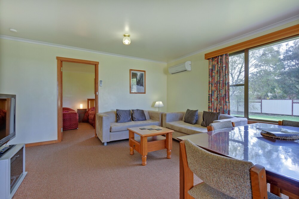 Marsden Court