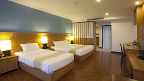 Minibar, in-room safe, blackout curtains, linens