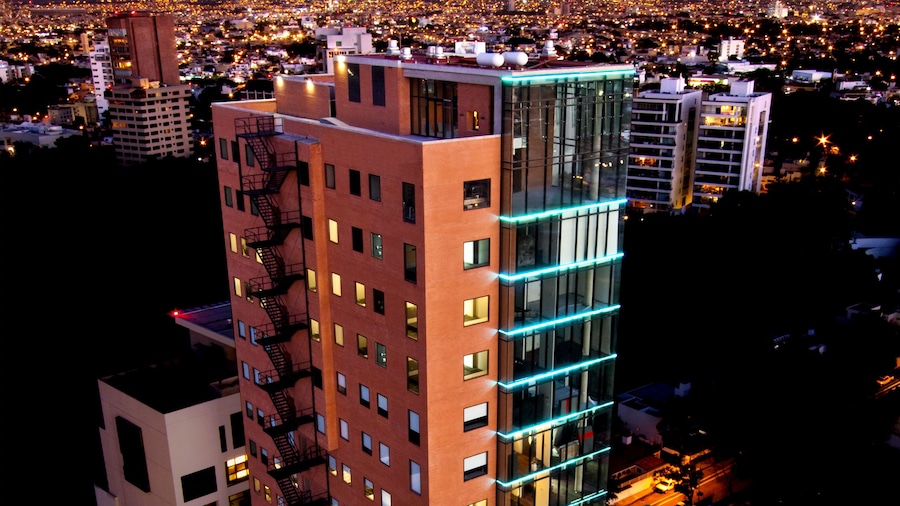 HS HOTSSON Hotel Guadalajara Country C