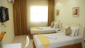 Iron/ironing board, free WiFi, linens