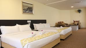 Iron/ironing board, free WiFi, linens