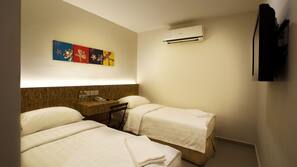 Down duvet, Select Comfort beds, desk, free WiFi