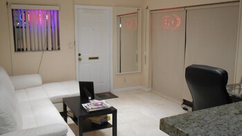 Neptune Hollywood Beach Hotel Fort Lauderdale 2020 Room Neptune Hollywood Beach Hotel Fort Lauderdale 2020 Room