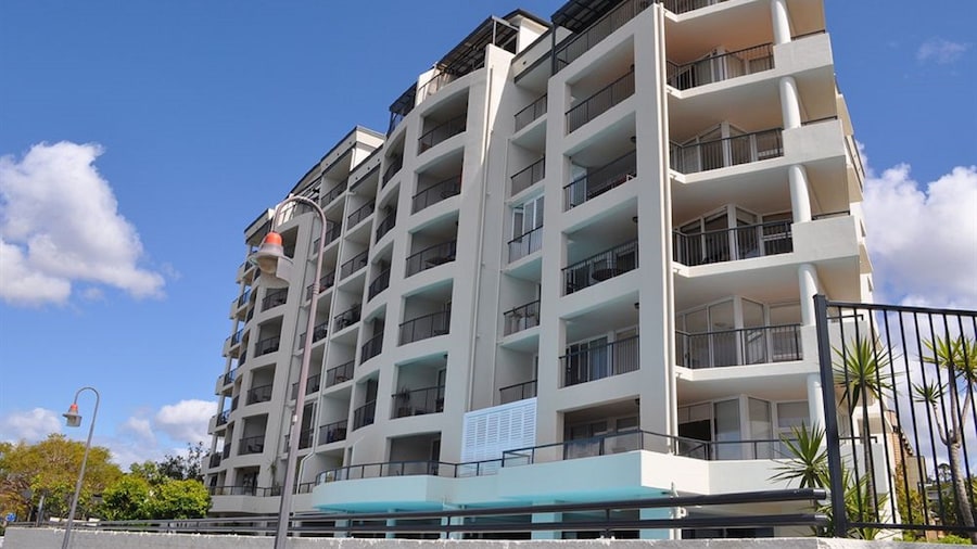 Goldsborough Place Apartments