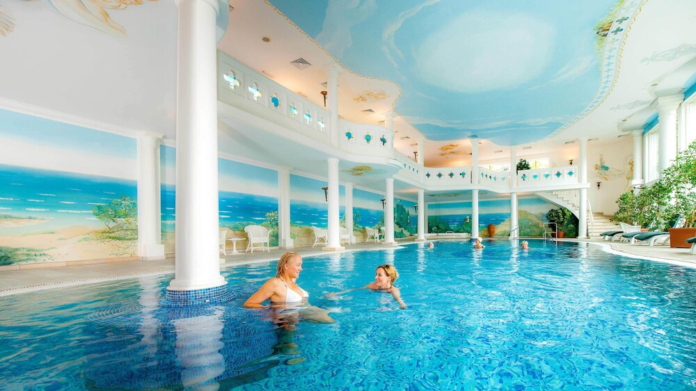 5 Star Hotels