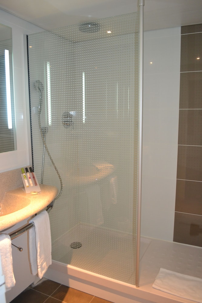 Hotel Altia Neuville En Ferrain France Hotel Altia Neuville En Ferrain France