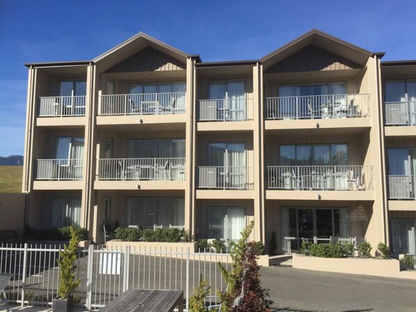 Book Clear Ridge Apartments in Hanmer Springs | Hotels.com