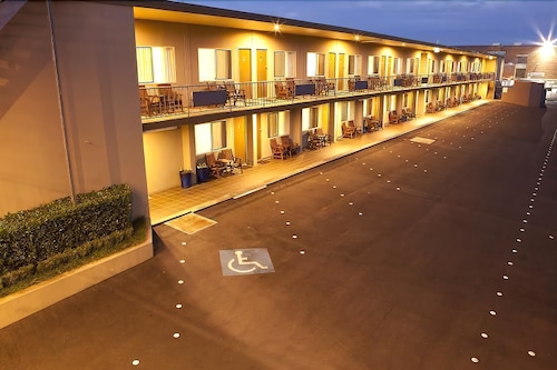 Karinga Motel in Lismore, Australia
