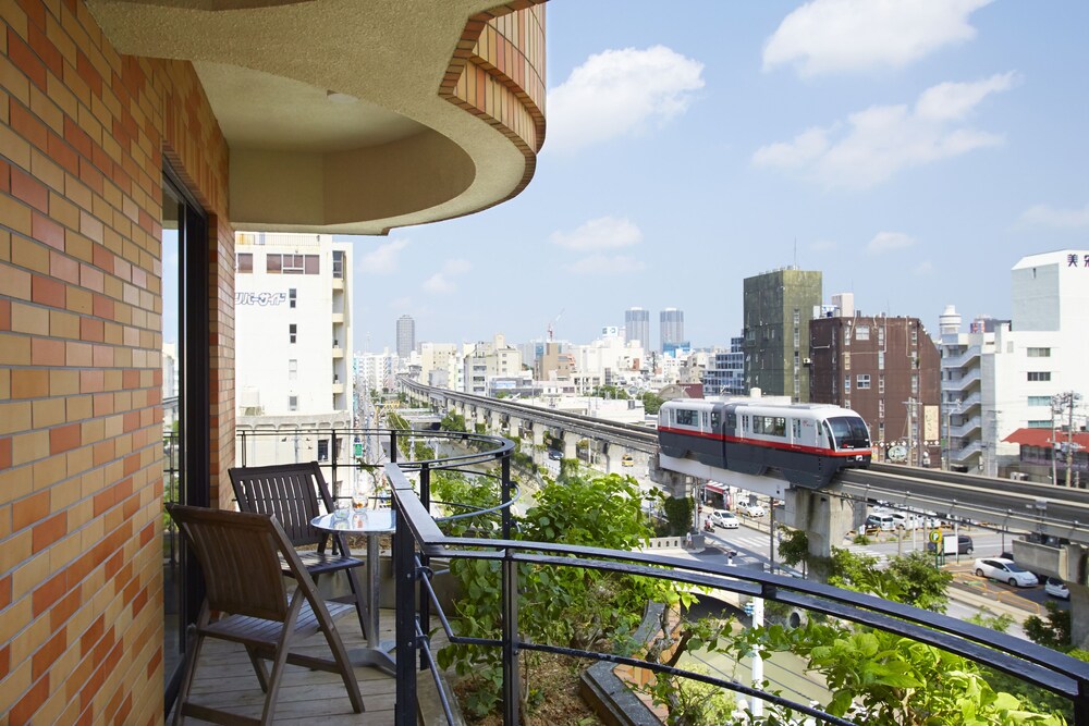 Hotel Sunpalace Kyuyoukan In Okinawa Japan Expedia - 