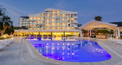 Falcon Hotel