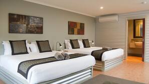 Egyptian cotton sheets, premium bedding, pillow top beds, minibar