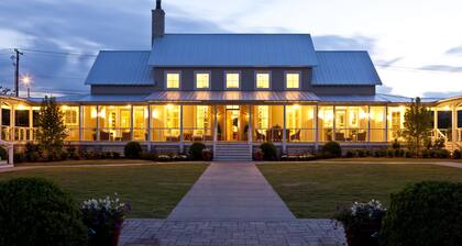 The Inn At Fontanel