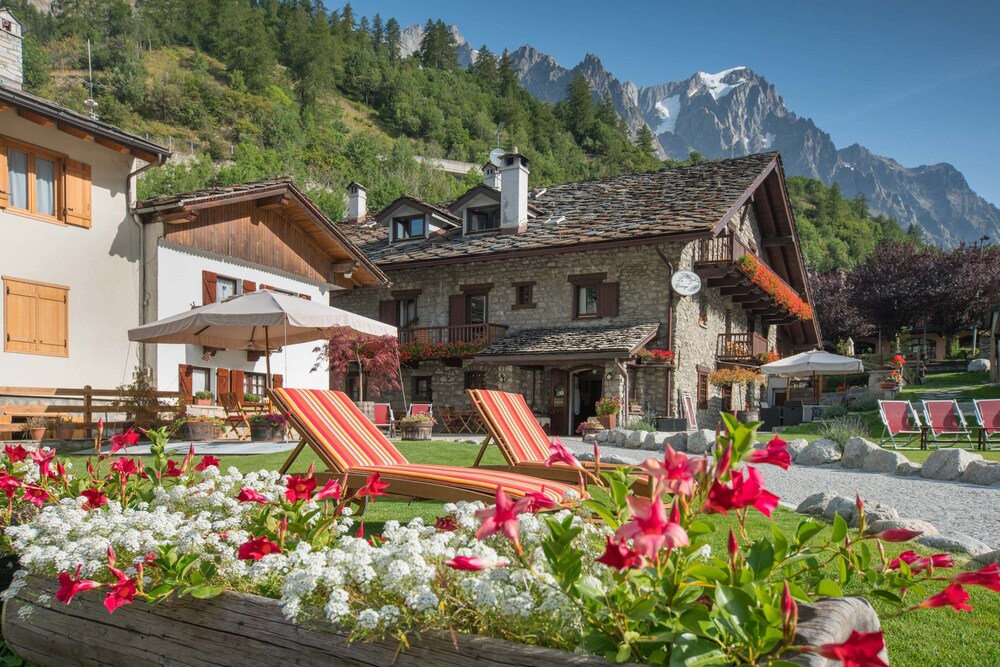 Hotel La Grange In Courmayeur Rates Reviews On Orbitz Hotel La Grange 3 0 Out Of 5 Mountain View Featured Image