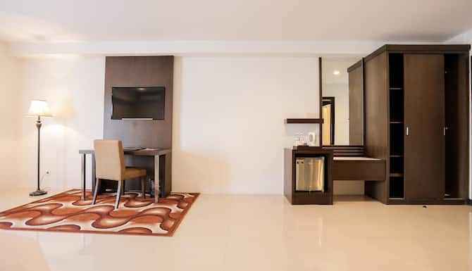 Grand Asia Hotel in Makassar, Indonesia | Expedia