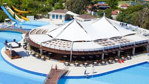 Indoor pool, outdoor pool