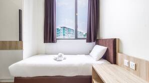In-room safe, desk, iron/ironing board, free WiFi