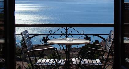 Ilion Hotel