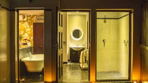 Literie de qualité supérieure, minibar, coffre-forts dans les chambres