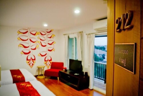 Bussaba Bangkok Suvarnabhumi Airport Hotel in Lat Krabang, Thailand