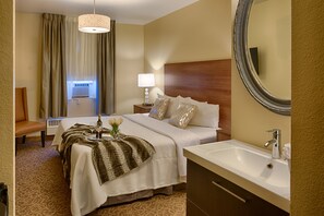 Superior Room, 1 King Bed | In-room safe, individually decorated, individually furnished